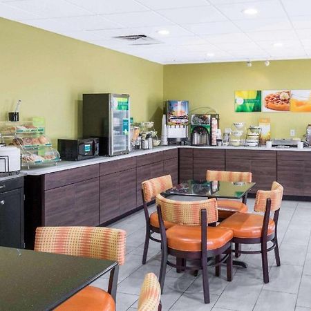 Quality Inn & Suites Arnold - St Louis Zewnętrze zdjęcie
