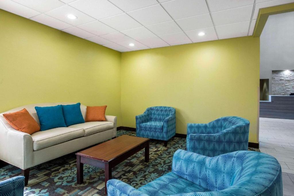 Quality Inn & Suites Arnold - St Louis Zewnętrze zdjęcie